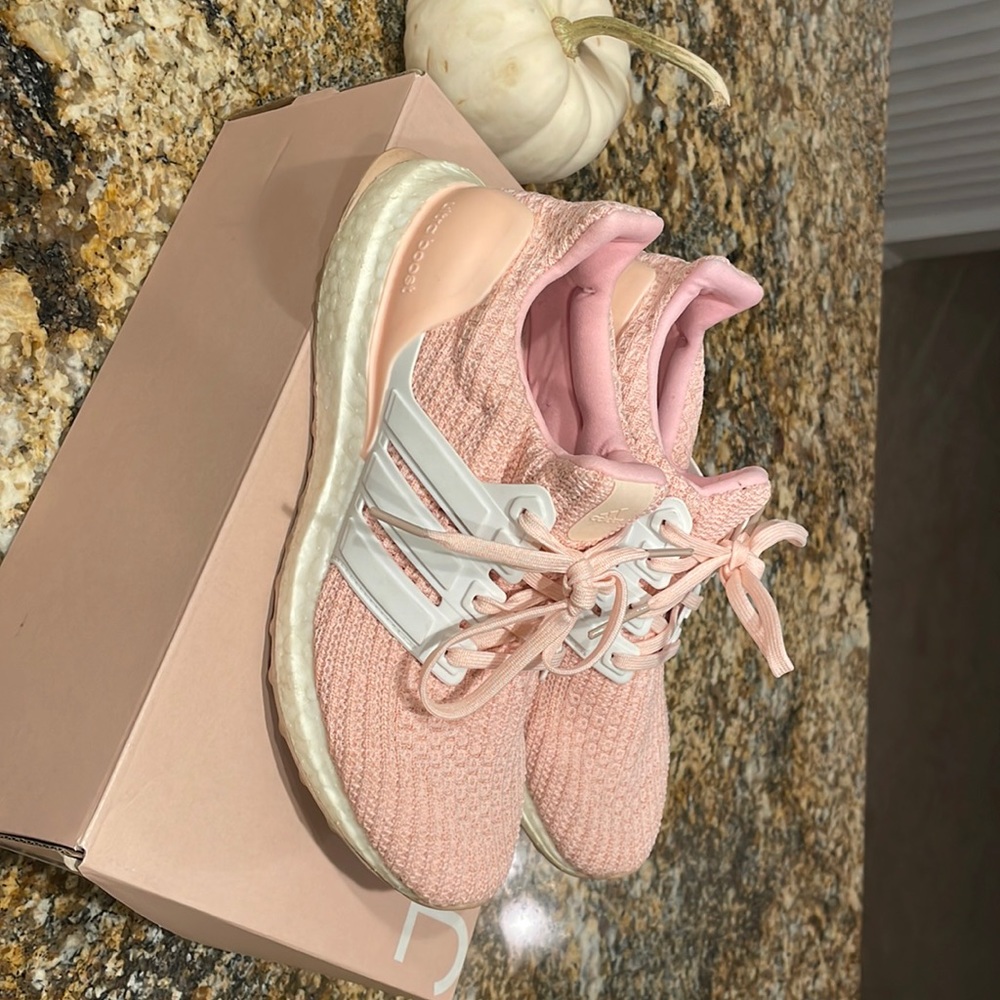 Adidas ultra boost pink size 6 gently used
